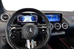 Mercedes GLA250 bild 9