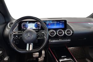 Mercedes GLA250 bild 10