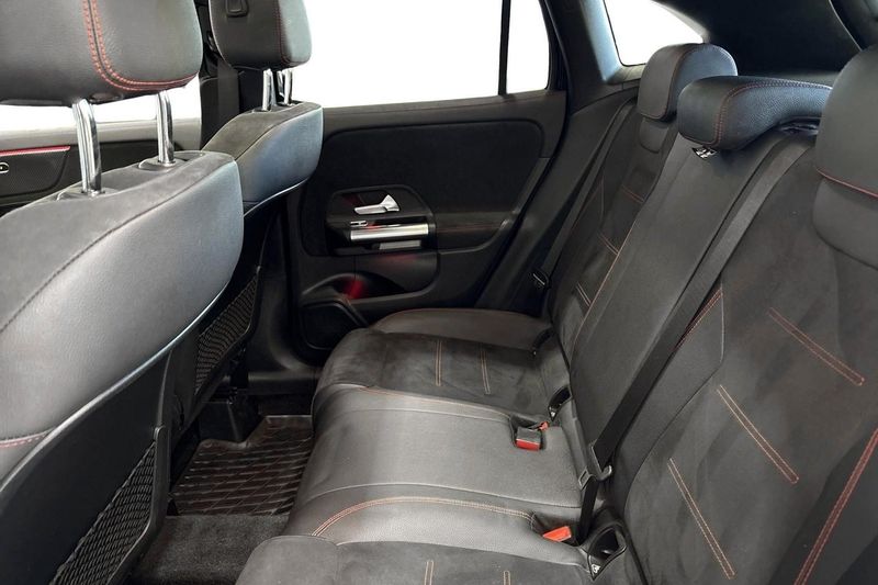 Mercedes GLA250 bild 12