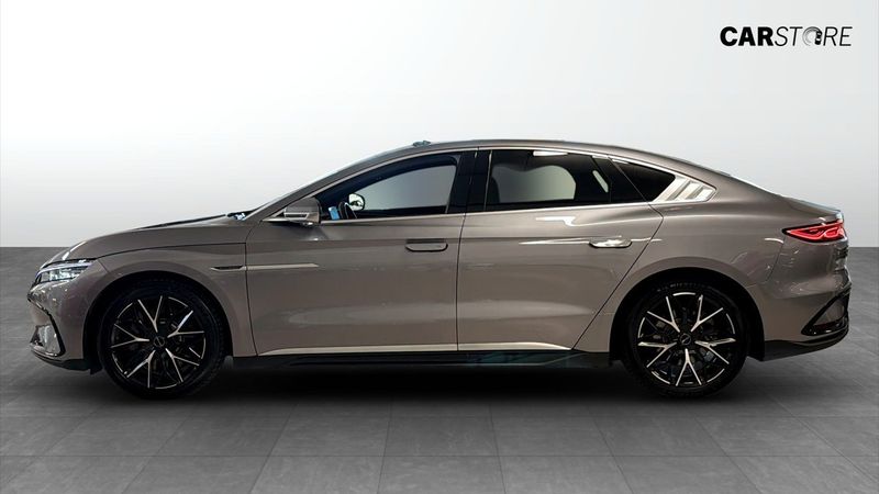 BYD Han bild 6