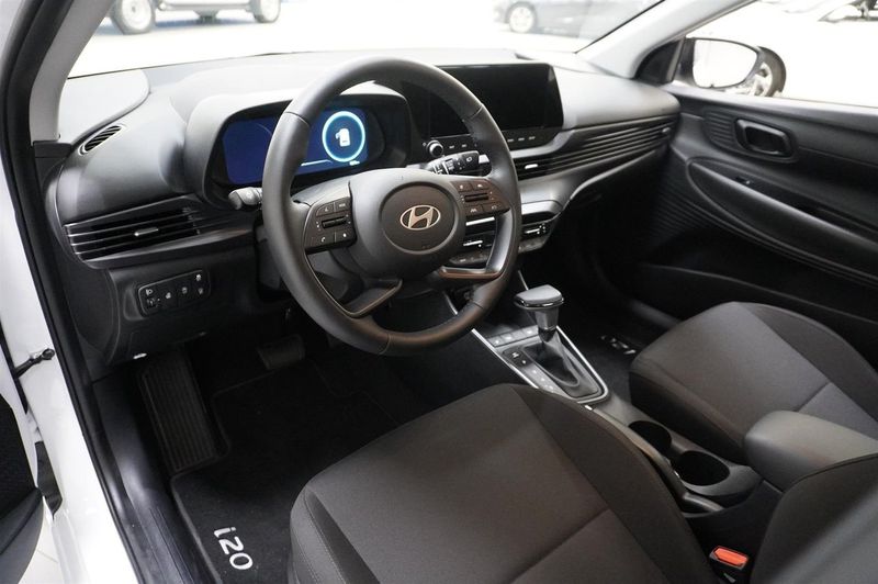 Hyundai i20 bild 2