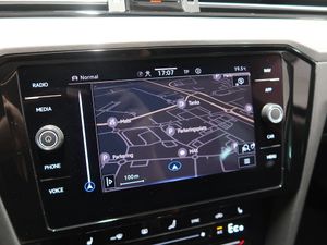 Volkswagen Passat bild 26
