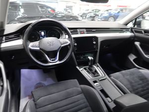 Volkswagen Passat bild 15
