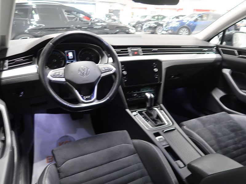 Volkswagen Passat bild 15