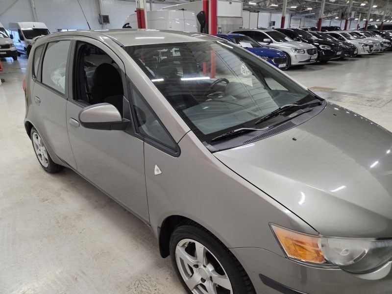 Mitsubishi Colt bild 3