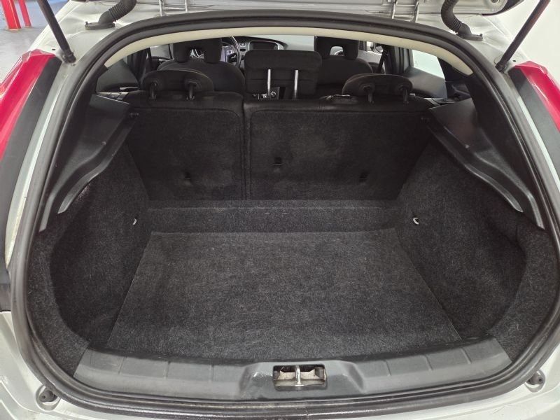 Volvo V40 bild 8