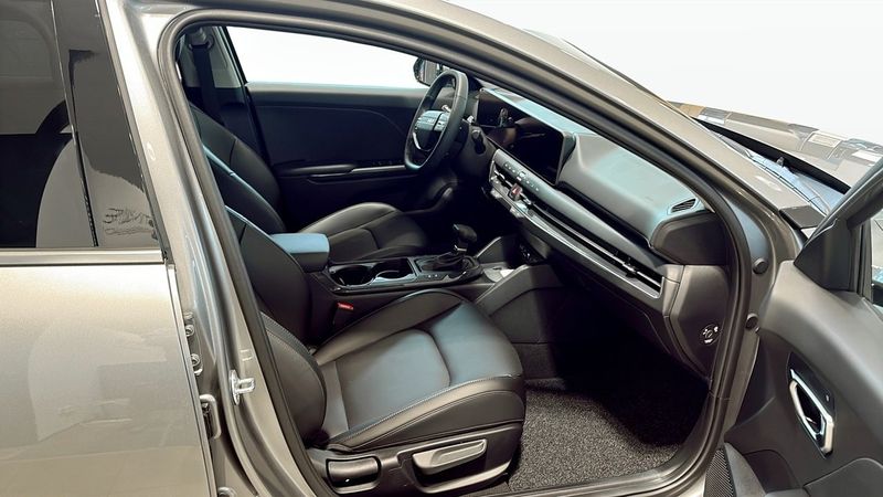 Kia K4 bild 3