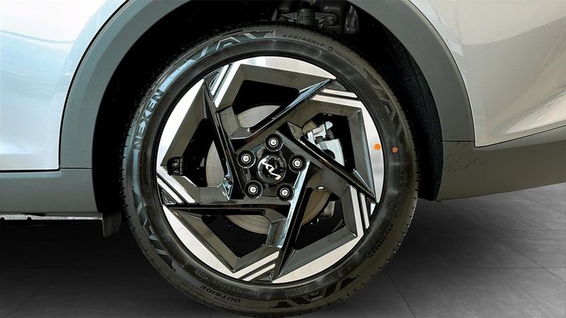 Kia K4 bild 9