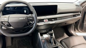 Kia K4 bild 4