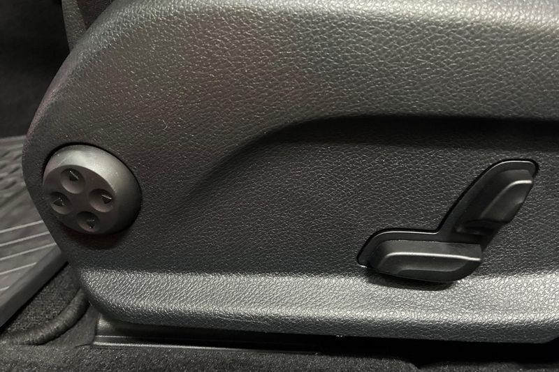 Mercedes E220 bild 26