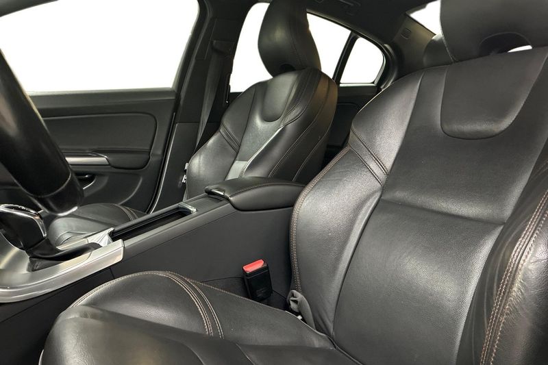 Volvo S60 bild 13
