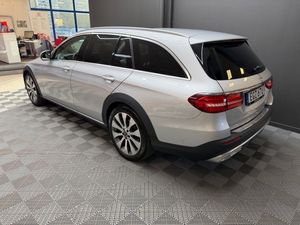 Mercedes E220 bild 4