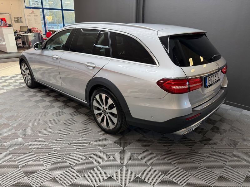 Mercedes E220 bild 4