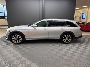 Mercedes E220 bild 3