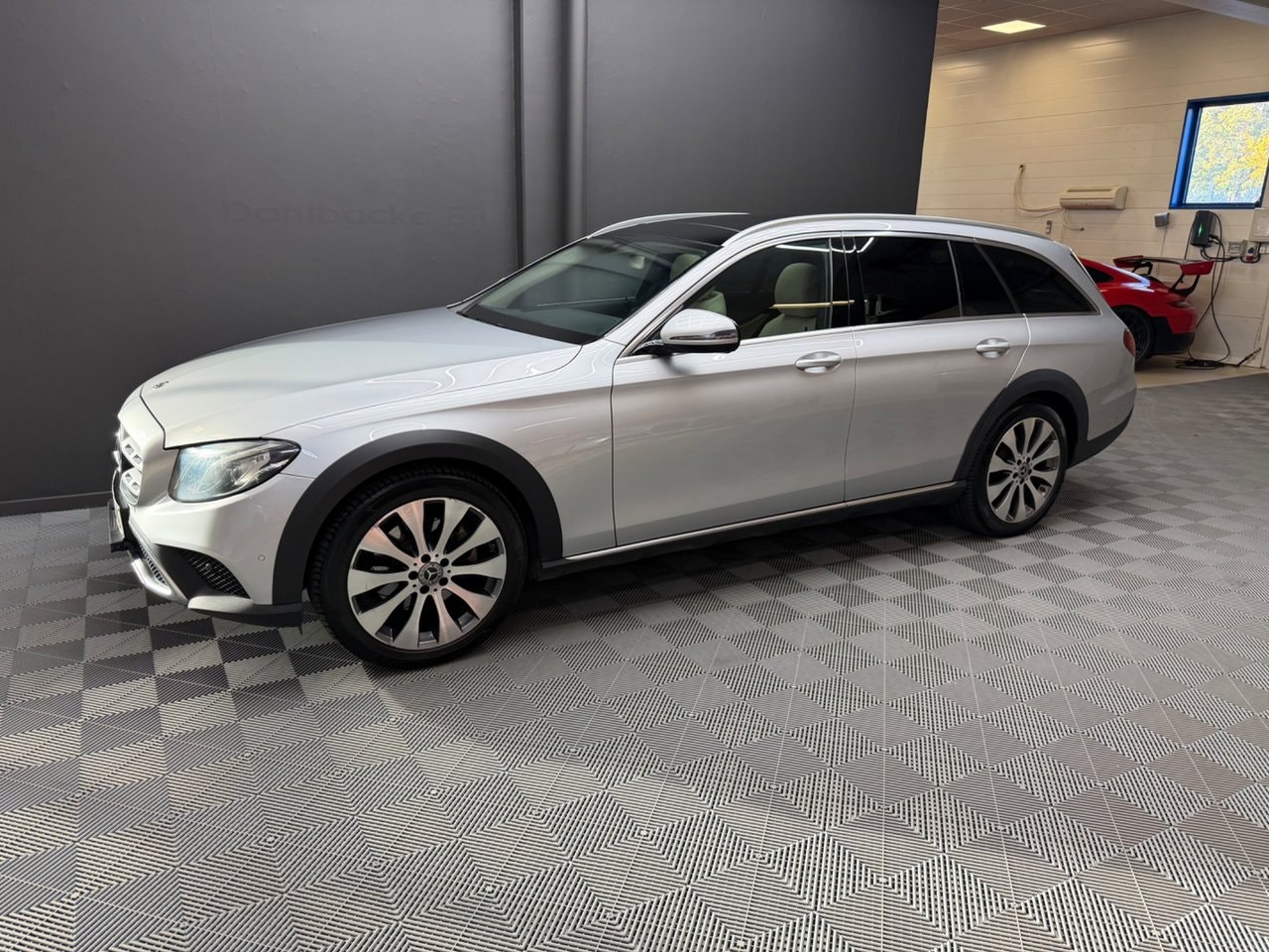Mercedes E220