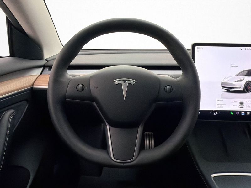 Tesla Model 3 bild 17