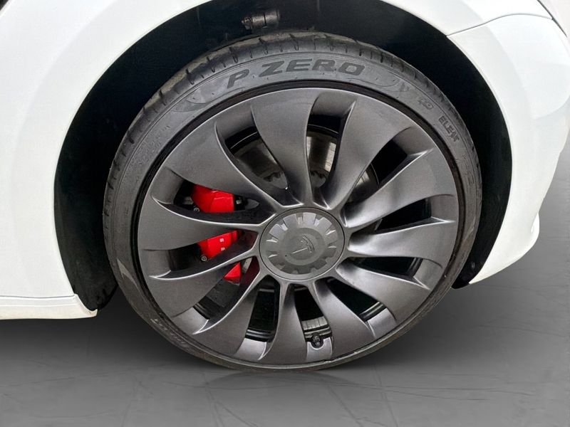 Tesla Model 3 bild 11