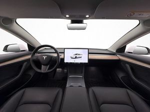 Tesla Model 3 bild 16