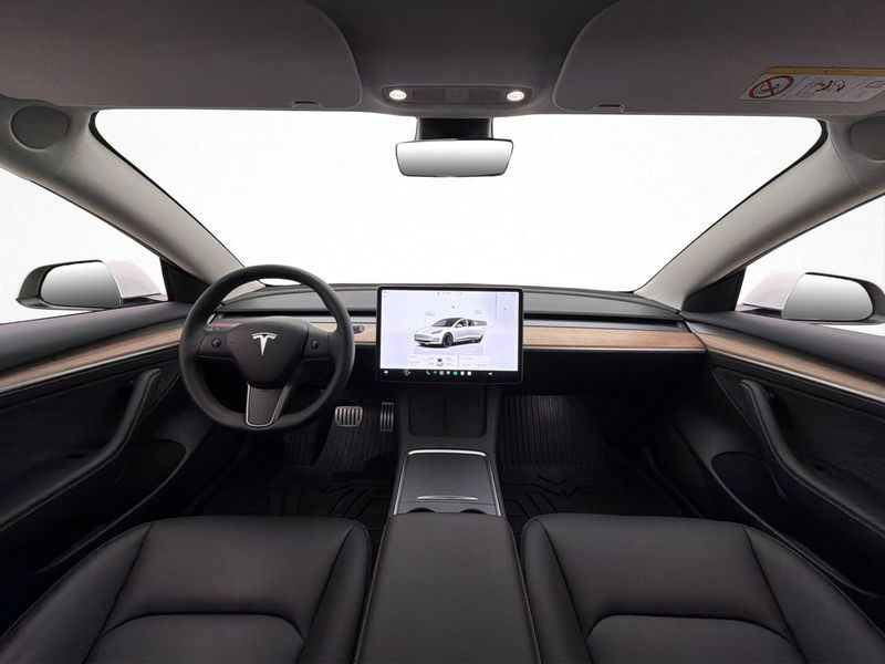Tesla Model 3 bild 16