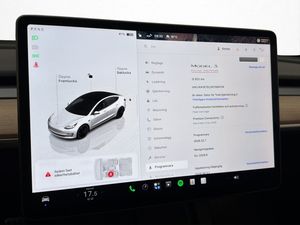 Tesla Model 3 bild 28