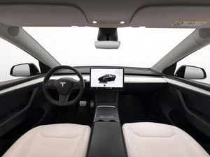 Tesla Model Y bild 16