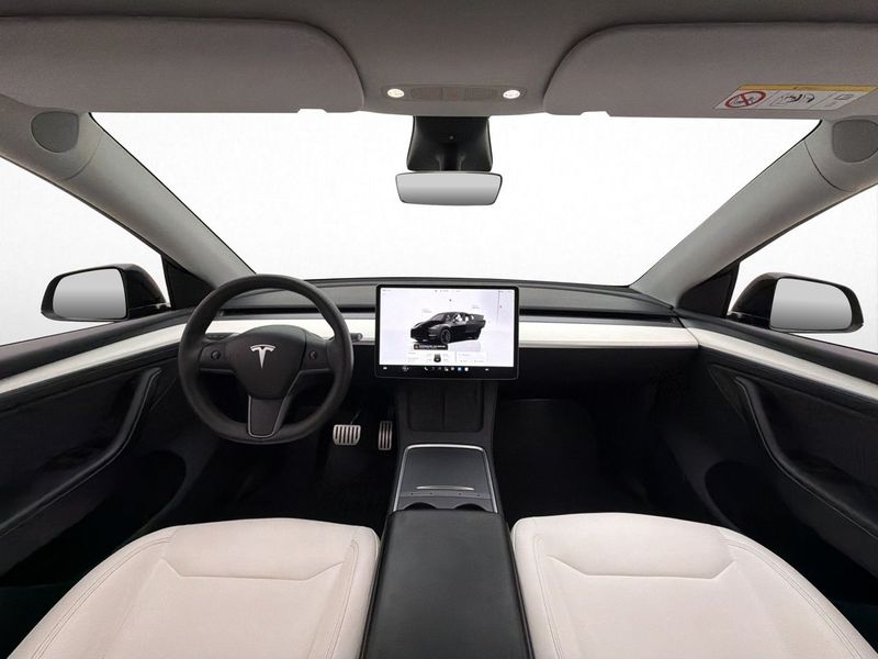 Tesla Model Y bild 16