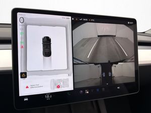 Tesla Model Y bild 25