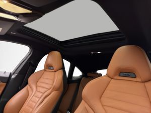 BMW i4 bild 14