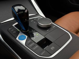 BMW i4 bild 37