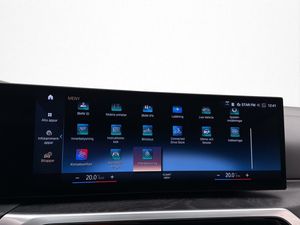 BMW i4 bild 32