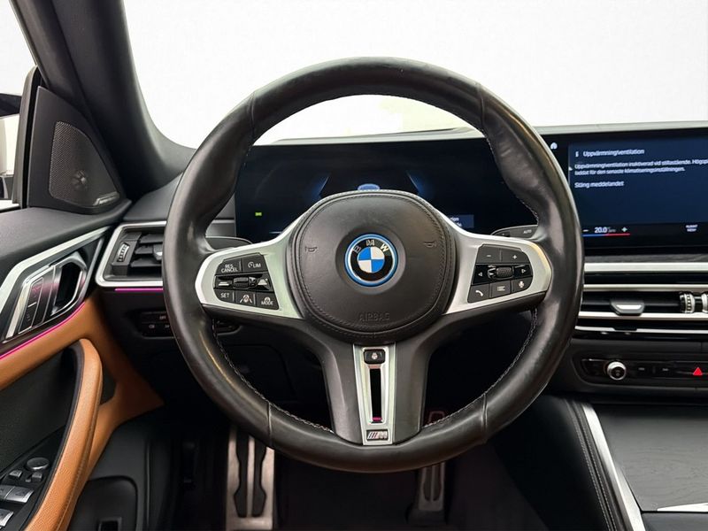 BMW i4 bild 17