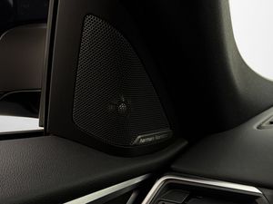 BMW i4 bild 25