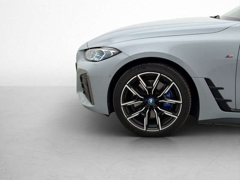 BMW i4 bild 11