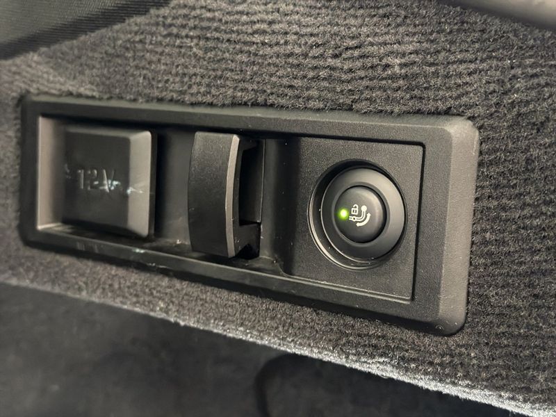 BMW i4 bild 21