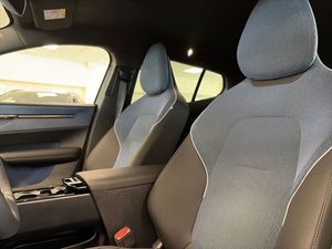 Volvo EX30 bild 10