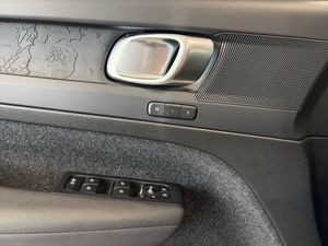 Volvo EX40 bild 8