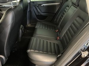Volkswagen Passat bild 11