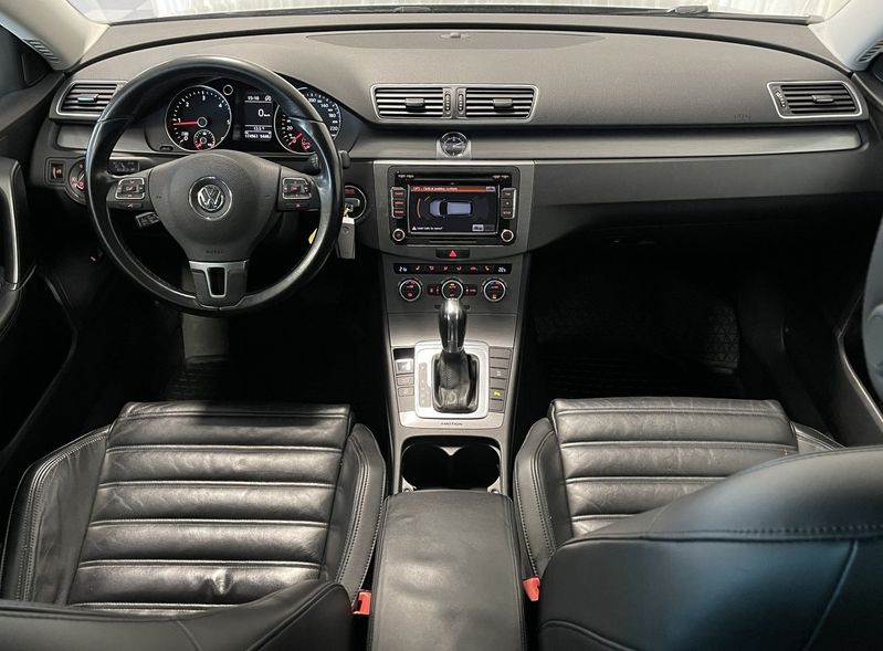 Volkswagen Passat bild 8