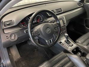 Volkswagen Passat bild 7