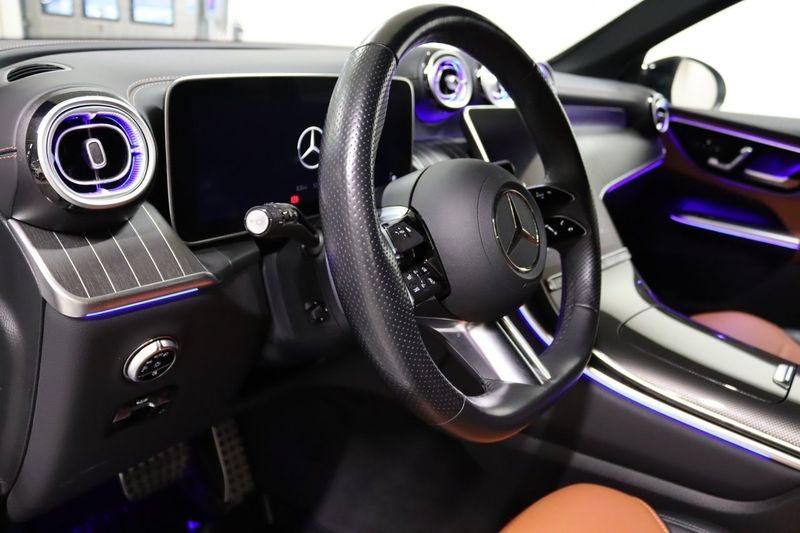 Mercedes GLC300 bild 23