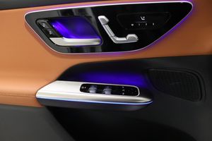 Mercedes GLC300 bild 20