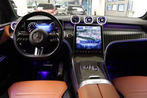 Mercedes GLC300 bild 12
