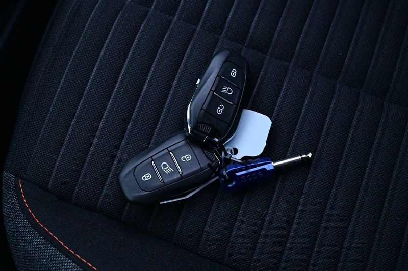 Peugeot e-2008 bild 22