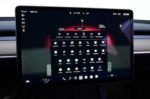 Tesla Model Y bild 22