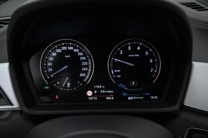 BMW X1 bild 9
