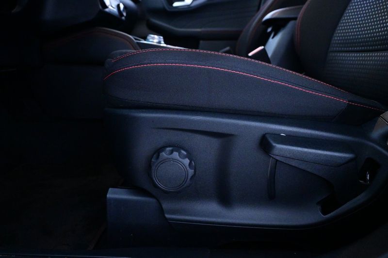 Ford Kuga bild 11