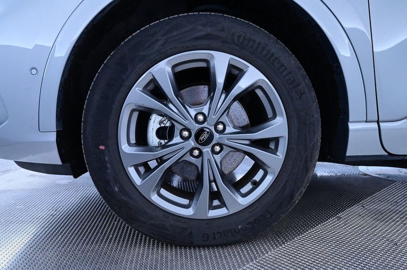 Ford Kuga bild 27