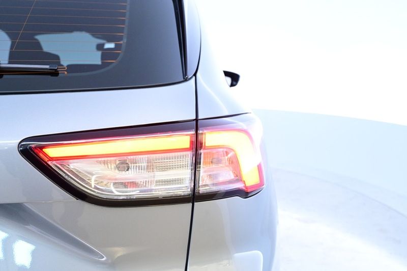 Ford Kuga bild 25