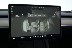 Tesla Model Y bild 21