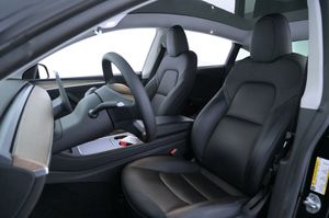 Tesla Model Y bild 9